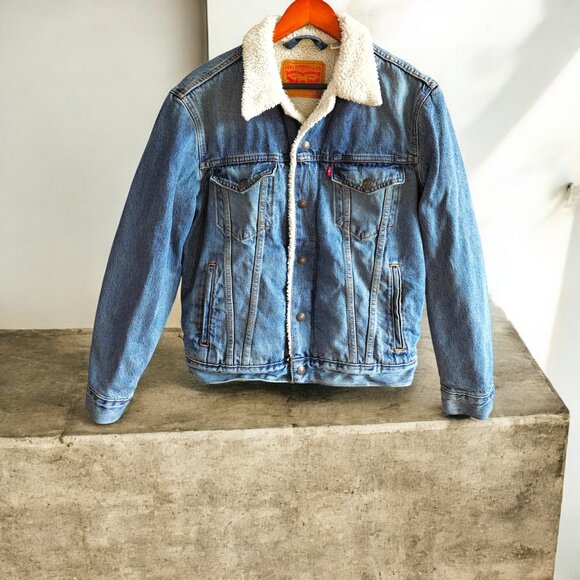 LEVI'S Sherpa Lined Trucker Jacket - Picture 10 of 11
